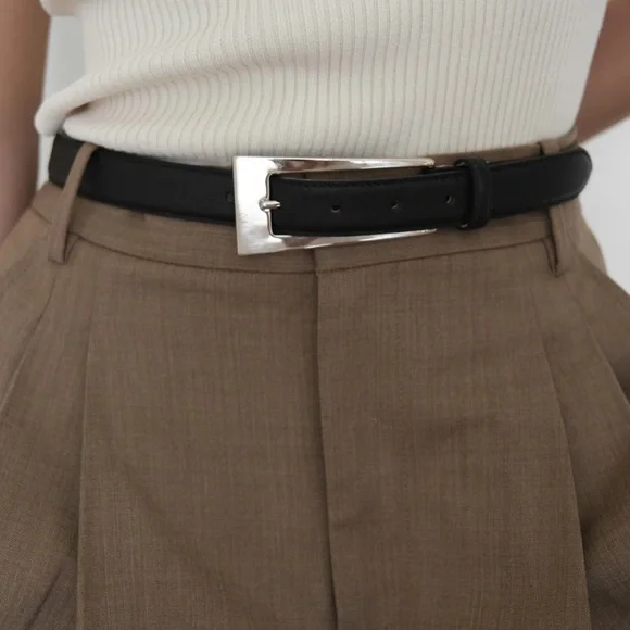 AUERUM No. 19 Black Leather Belt with silver buckle - Picture 5 of 8